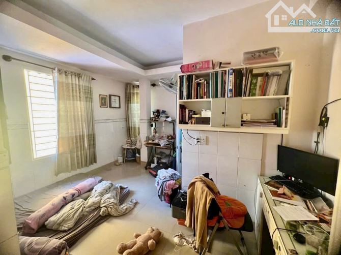 [CHẠM MỐC 2025 – DEAL SIÊU HIẾM] Bán Nhà 1T 3L 3PN 2WC  Đường Đỗ Tấn Phong 20m2  2 TỶ 450 - 1