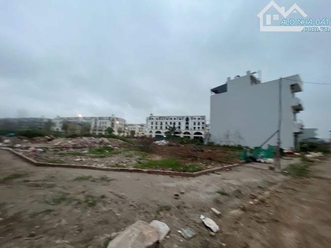ĐẤT ĐẸP SÁT LIỀN KỀ KDT HINODE , Lô Góc gần View hồ , trường học các cấp , đường 12m và24m - 1