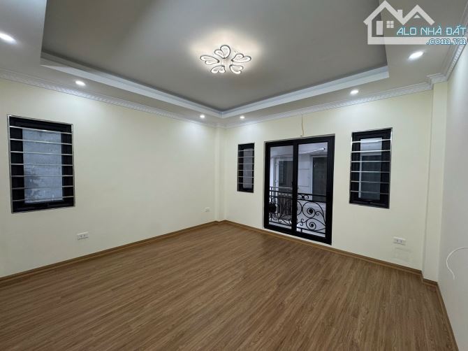 Bán nhà  Văn Quán Ô tô tránh gần phân lô cán bộ DT38m2 Giá nhỉnh 7tỷ, - 1