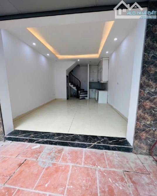 Bán Nhà 5 Tầng Đẹp Lung Linh, Trung Tâm Trâu Quỳ – Giá Chỉ 4,8 Tỷ! - 1