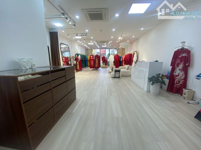 Bán nhà khu Xã Đàn - Đống Đa. Dt 100m. 9 tầng. Mt 6.3m. Giá 85 tỷ còn TL - 1