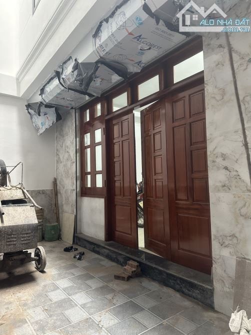 HỒNGMAI - HAI BÀ TRƯNG - 43M2 - 5T - MT:5.25M - NHÀ MỚI KÍNH COONG - GIÁ 8.9 T - 1