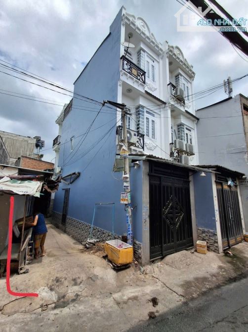 3 căn. 9 PN. cho thuê 18tr. HXH 108m2. ngay chợ Hiệp Thành. 60tr/m2 - 1