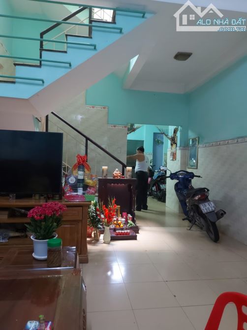 Chính chủ cần bán gấp nhà 85m2, 3 tầng, ngang khủng 6.5 M, hẻm xe hơi, giá chỉ 7 tỷ - 1