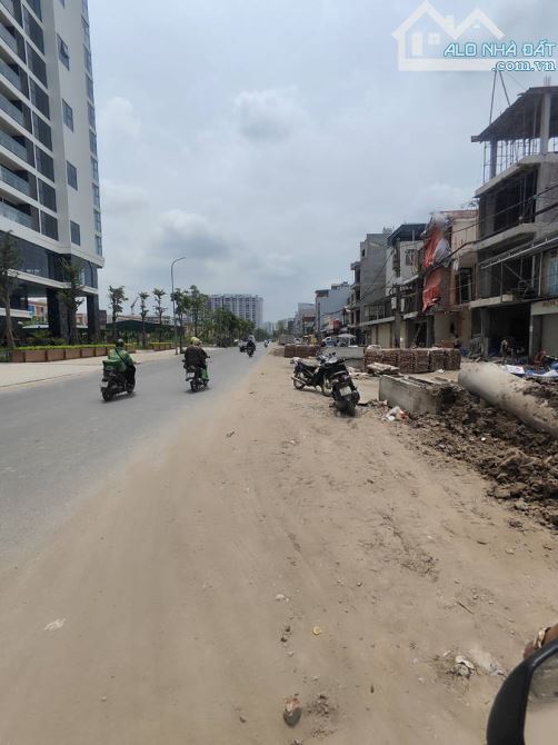 Bán nhanh lô đất mặt phố tân thụy 235 m MT 10 m xây biệt thụ, kinh doanh 50 tỷ - 1