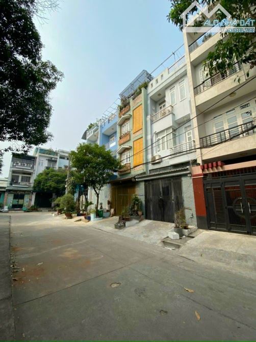 Bán nhà hẻm / đường Quang Trung P10 DT 4,2mx18m 4 tầng 4PN  giá 9 tỷ 580Tr - 1