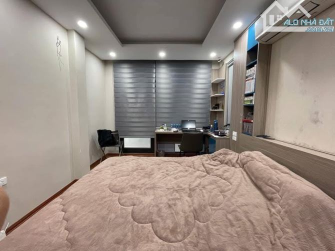 GẤP ! Bán nhà Hoàng Hoa Thám 27m2, nhà đẹp ở ngay, full NT, sát ô tô tránh, MT rộng 6m - 1
