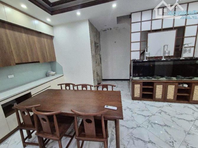 Bán nhà Võng Thị 47m2x6T, mt5.6 9 tỷ Tây Hồ - 1