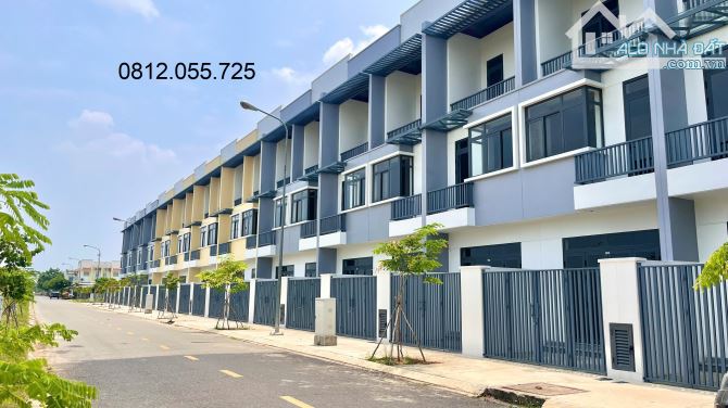 Bán nhanh nhà 1 trệt 2 lầu mới xây huyện Trảng Bàng giá 1ty7 - 1