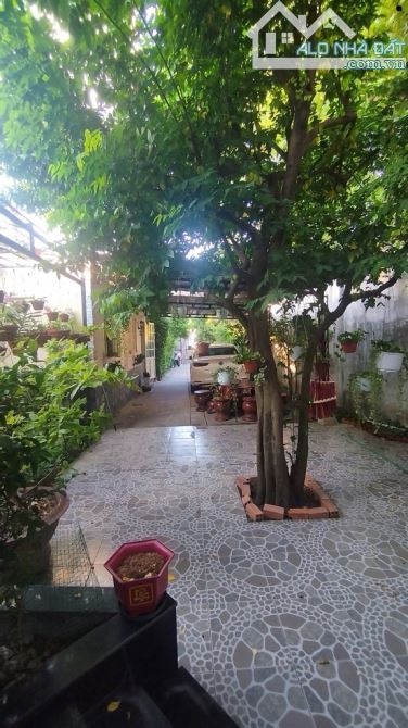Bán gấp nhà MTKD Lương Văn Can 562m2, ngang 5m, nó hậu 11m, SHR, chỉ 97 triệu/m2. - 1