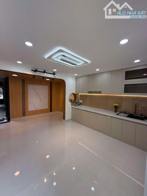 TÂN PHÚ, 42M2 NGANG 4.7/5, 2 TẦNG 3PN(1 PN DƯỚI ĐẤT), HOÀN CÔNG ĐỦ, CHÀO CHỈ 3X T.Ỷ CÒN TL - 1