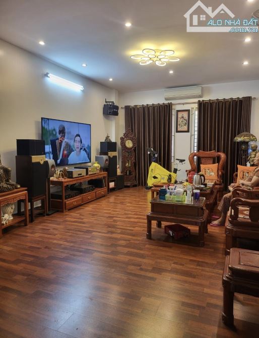 Trương Định- VF3 ĐỖ CỬA- 35m2- 6 tỷ 6 - 1
