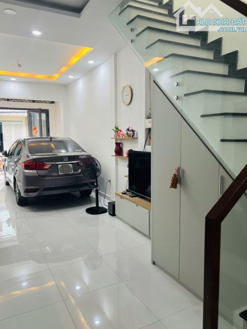 Nhà Mặt Tiền P5 Q8 - Xe Hơi Ngủ Trong Nhà - Nở Hậu Tài Lộc - Giá Tốt Dưới 7 Tỷ - 1