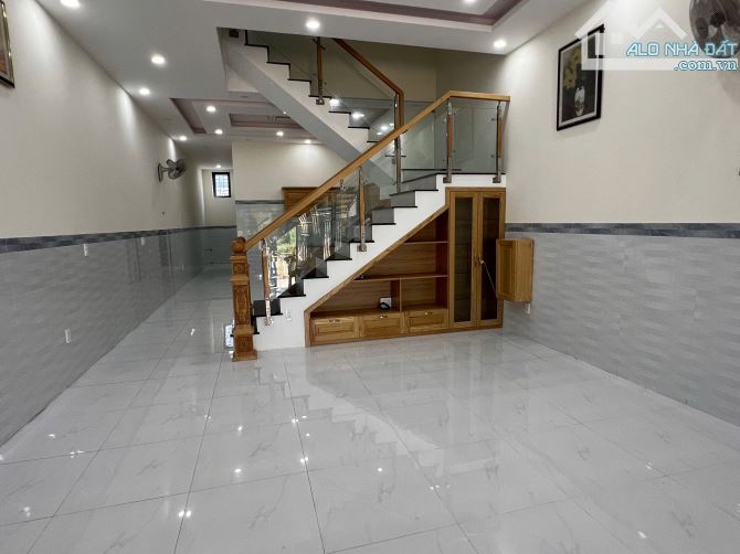 Cần bán nhà 2 tỷ 970 triệu thuộc phường Long Hương, Thành Phố Bà Rịa Vũng Tàu - 1