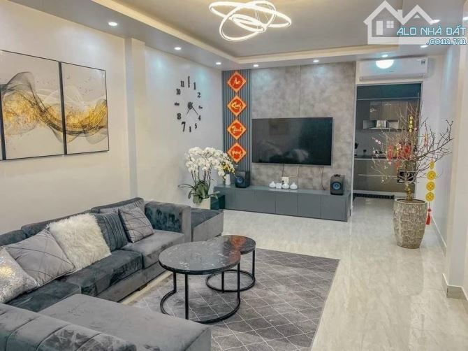 Gia đình không ở cần cho thuê gấp nhà tại phố Thụy Khuê DT 55m2x4T giá 15 tr có thang máy - 1