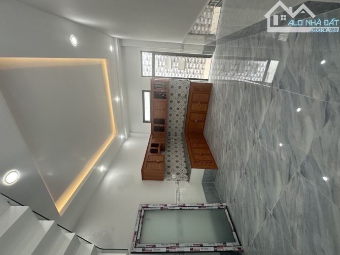 Bán nhà hẻm xe tải Quốc Lộ 1A, Bình Tân, 70.2m2 (4 x 18) x 4 tầng, chỉ hơn 5 tỷ TL. - 1