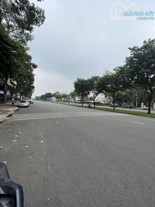 Bán gấp nhà có thang máy MTKD đường Vành Đai Trong khu Tên Lửa 5x20m 3 lầu giá 24 tỷ - 1