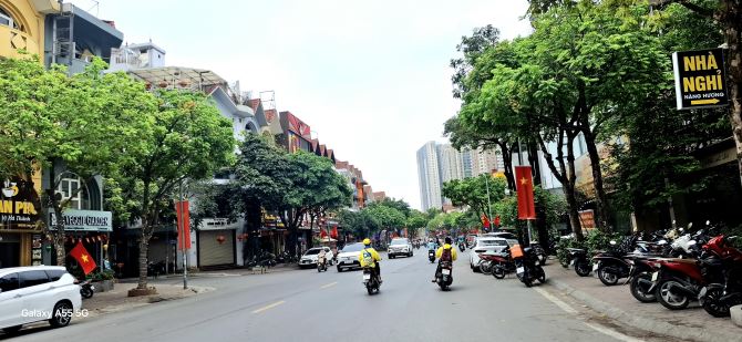 Cần bán nhà 3 tầng phân lô. Nguyễn Văn Lộc Mỗ Lao - 1