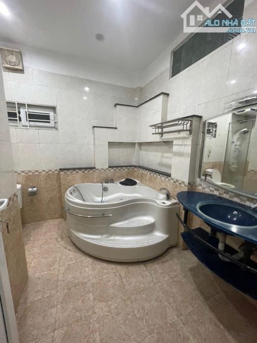Cho thuê nhà ở Nguyễn Hoàng TÔN 5 TẦNG, FULL ĐỒ,oto đỗ cách nhà 5m - 1