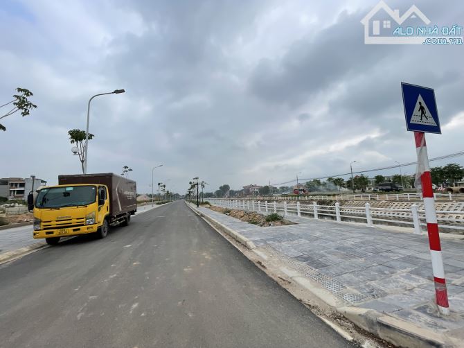 🔥🔥SIÊU PHẨM LÔ GÓC MẶT TIỀN RỘNG - ĐƯỜNG 4 OTO TRÁNH- ĐỐI DIỆN ĐẤU GIÁ X5 NGUYÊN KHÊ- - 1