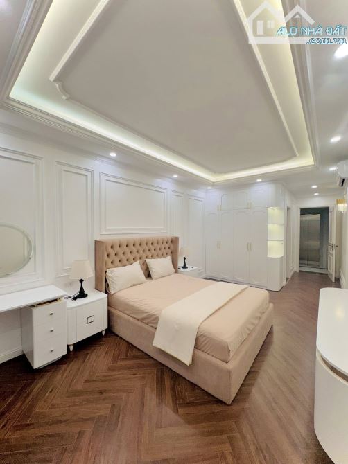 Cần bán nhà mặt phố Yên Lạc 45m x 5 tầng thang máy , oto đỗ cửa , ngõ thông thoáng 2 đầu - 1