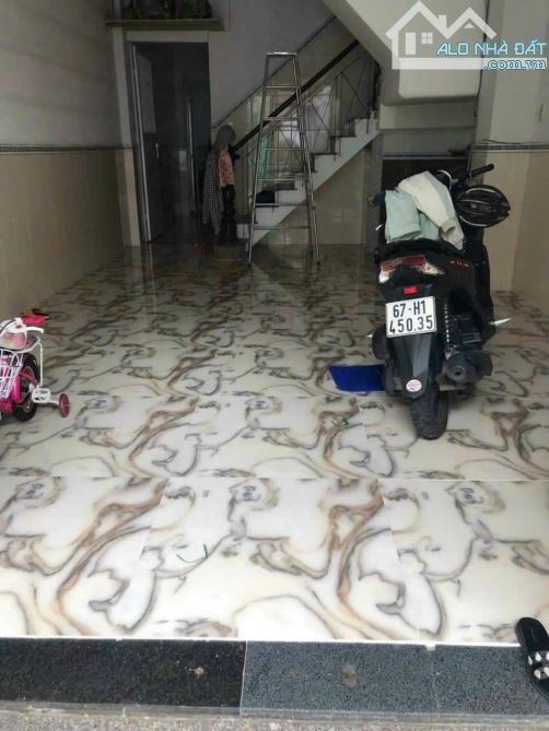 SÁT KHU TÊN LỬA - HXH, CĂN HỘ DỊCH VỤ 4 TẦNG - 10 PHÒNG - TN 20 TRIỆU/TH, CHỈ 6 TỶ 45 - 1