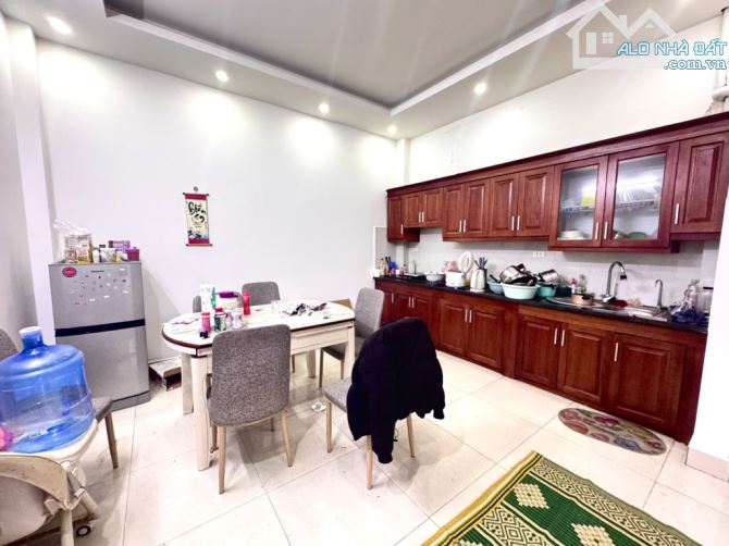 Bán nhà Hoa Hậu Yên Nghĩa Hà Đông mặt tiền lý tưởng 4.5m ngõ ô tô tránh 52m2 tiềm năng - 1