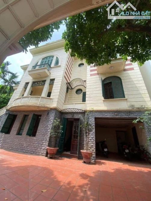SIÊU PHẨM LÔ GÓC BIỆT THỰ VIP | VƯỜN ĐÀO, TÂY HỒ | 285m², MT 20m, GIÁ 215,9 TỶ - 1