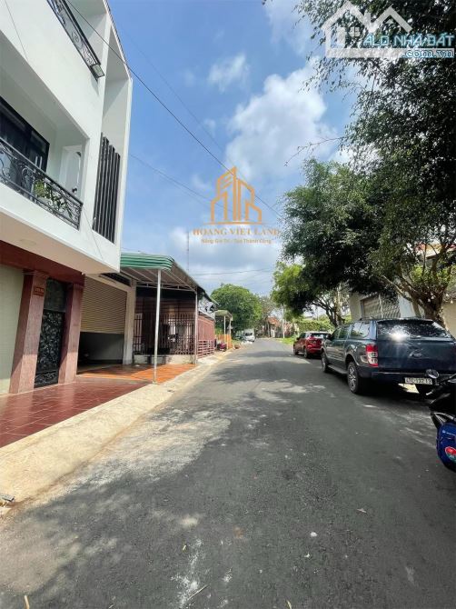 BÁN ĐẤT HẺM NGUYỄN VĂN CỪ 5x20m TC 100% GIÁ 3,8 TỶ - 1
