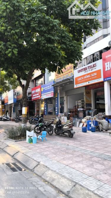 BÁN NHÀ MẶT PHỐ NGÔ GIA TỰ 2 MẶT TIỀN KINH DOANH SẤM UẤT  DT 120M VỈA HÈ 8M CHỈ 26 TỶ - 1