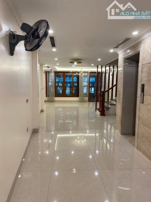 Bán nhà mặt phố Nhật Chiêu - Tây Hồ 110m2, 5 tầng thang máy, mt 6.6m - Giá 73 tỷ - 1