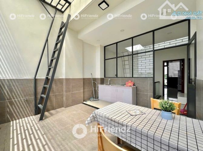 KHU VIP TÂY THẠNH - NHÀ 3 TẦNG SIÊU ĐẸP - SÁT MẶT TIỀN - HẺM XE TẢI 6M THÔNG - TÂN PHÚ - 1