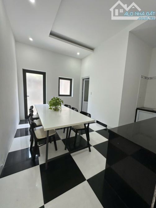 Bán khách sạn Cách biển 400m Mân thái sơn trà đà nẵng siêu đẹp - 1