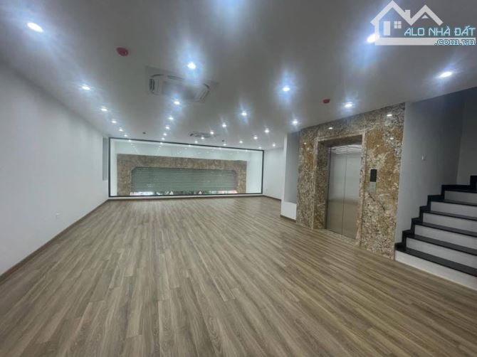 BÁN NHÀ MẶT PHỐ QUAN NHÂN, VỊ TRÍ KINH DOANH, Ô TO DỪNG ĐỖ NGÀY ĐÊM, 130M2, GIÁ NHỈNH 40 - 1