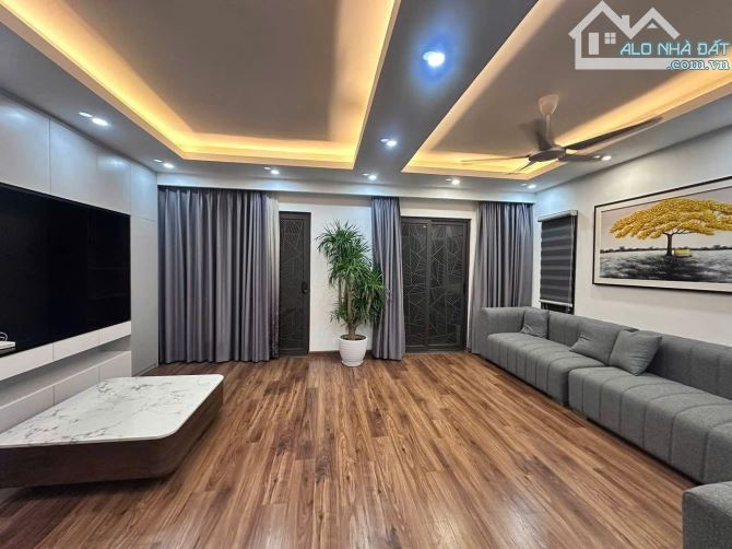 Mình cần cho thuê nhà nguyên căn 4 tầng  tại Xóm 4, thôn Đồng Nhân, xã Đông La, Hoài Đức - 1