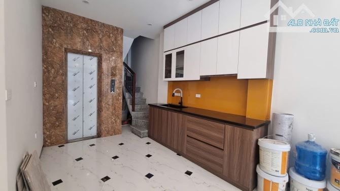 Nhà Xây Mới - Thang Máy - Thịnh Hào - Đống Đa - Dt: 40m2/6tầng*bán 8,2 tỷ - 1