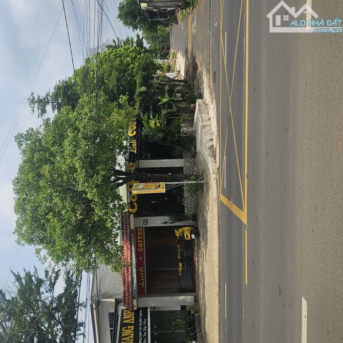 Bán nhà góc 2 mặt tiền Đường Nguyễn Thị Định - 1