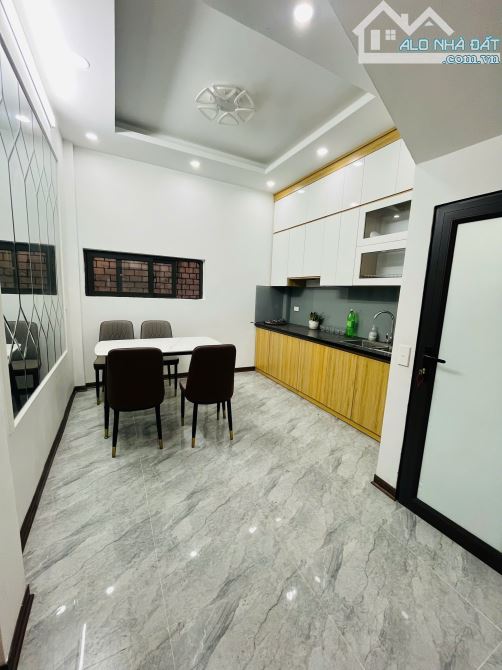 Cho thuê nhà Đại Từ Full đồ 4 tầng x 40m2, 4 ngủ, 12 Triệu Full đồ ở gia đình vào ngay - 1