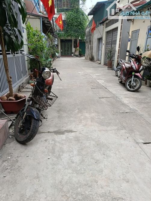 CHO THUÊ NHÀ KHU PHÂN LÔ CÁN BỘ X55  đường Vũ Lăng, 77m 4 tầng 12tr ô tô - 1