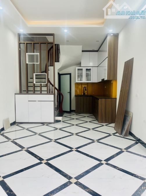 Chỉ 5 tỷ có ngay nhà 30m2 5 tầng mới tinh tại Trương Định - 1