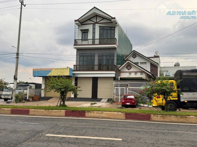 Kẹt cứng thanh lý Nhà 1 trệt 2 lầu 13m mặt tiền vành đai 10/3 Tp Buôn Ma Thuột - 1