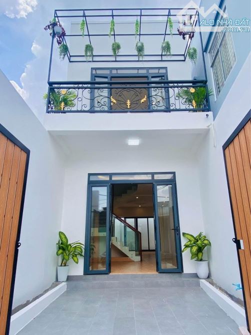 Nhà 1 trệt 1 lầu, đẹp lung linh, 2PN, Củ Chi, SHR, Giá 1 tỷ 250. - 1