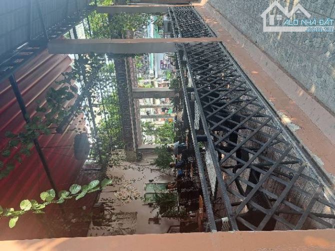 Bán gấp nhà biệt thự mặt tiền Hoàng Quốc Việt 650m2, ngang khủng 13m, SHR, chỉ 87 tỷ. - 1