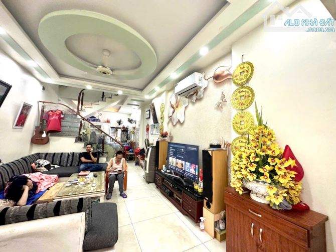 Nhà Miếu hai xã, dư hàng kênh, lê chân, hải phòng - 1