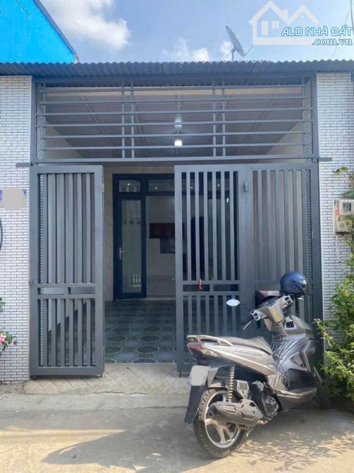 💥Cha mẹ già bán nhà lên ở cùng con cái ngay sau chợ hóc môn ở tân hiệp giá 700Triệu💥 - 1