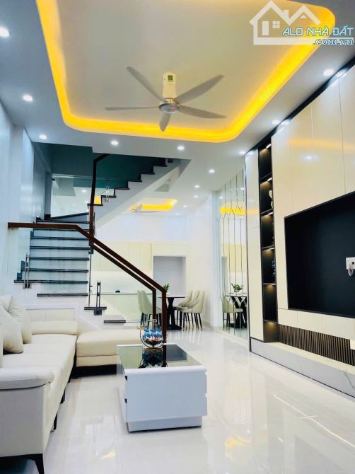 Chỉ 4,28 tỷ nhà 4 tầng xây mới cực đẹp TĐC Vinhomes, cạnh chợ Hoa Quả, Sở Dầu, Hồng Bàng - 1