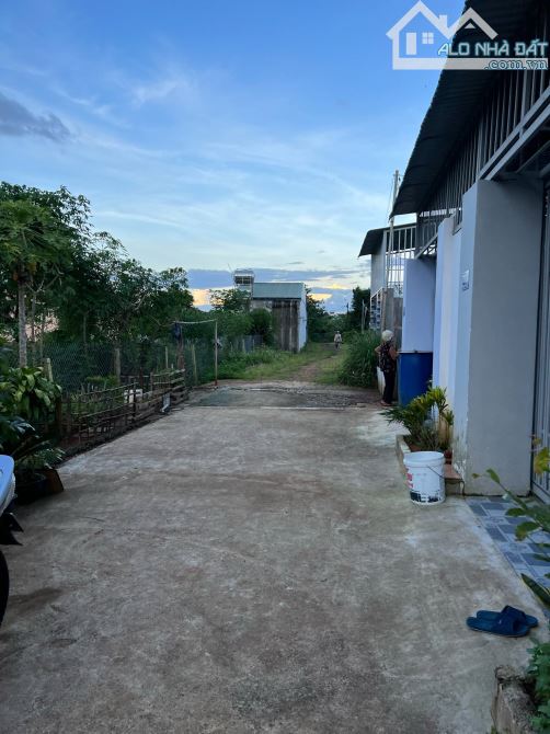 1 Lô nông nghiệp Hẻm 107 Nguyễn Phúc Chu 690triệu - 1