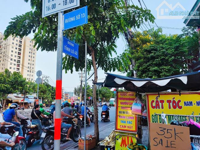 Nhà đẹp diện tích 84m2 ngay chợ đầu mối Thủ Đức - 1