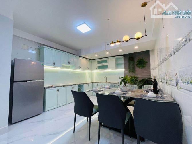 🚨 CẦN BÁN GẤP TRONG THÁNG ĐƯỜNG BÀ HUYỆN THANH QUAN - DT 4.5X16M - 1 TRỆT, 2 LẦU - 1