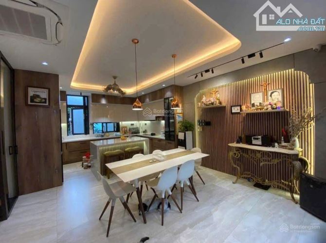 Định cư bán gấp biệt thự góc 2 mặt HXH ngang khủng 12x15m đường Lê Văn Sỹ  chỉ 28,9 Tỷ - 1